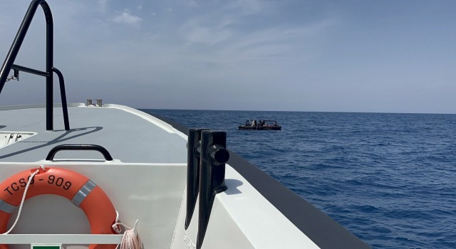 Aydında 4 farklı olayda 120 düzensiz göçmen kurtarıldı