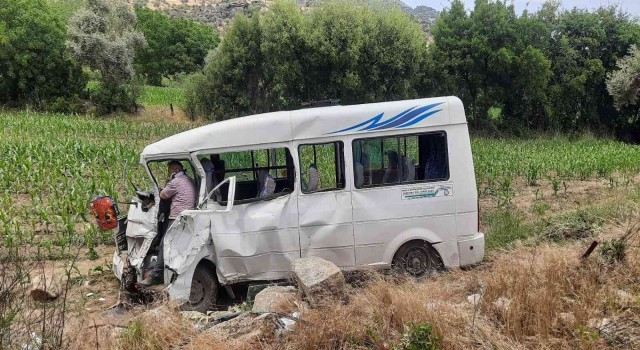 Aydında trafik kazası: 3 yaralı