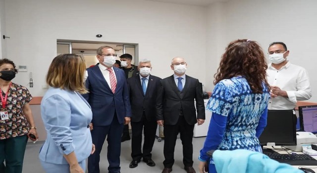 Ayvalıkta resmi bayramlaşma yapıldı