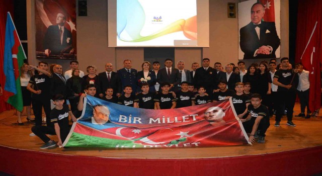 Azerbaycanın merhum Cumhurbaşkanı Haydar Aliyev Aliağada anıldı