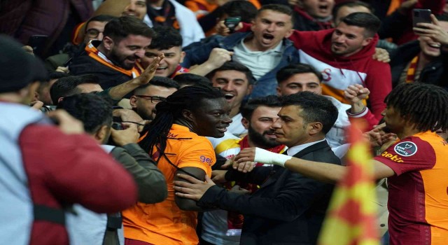 Bafetimbi Gomis gol sayısını 7ye çıkardı
