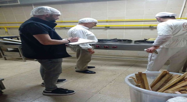Bağlarda bayram öncesinde tatlıcılar denetlendi