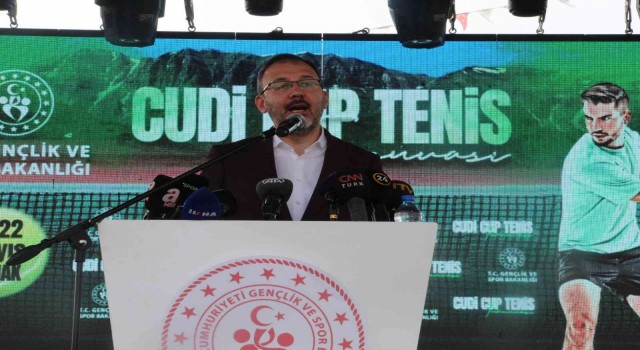 Bakan Kasapoğlu, Uluslararası Cudi Cup Tenis Turnuvasını izledi