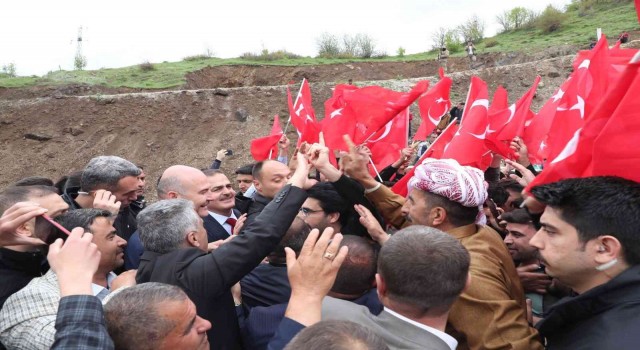 Bakan Soylu: Bu topraklarda huzuru ve kardeşliği kaldırıp, bu topraklara kaosu, baskı ve zulmü getirmeye çalışanlara karşı nasıl birlik olduğunuzu biliyoruz