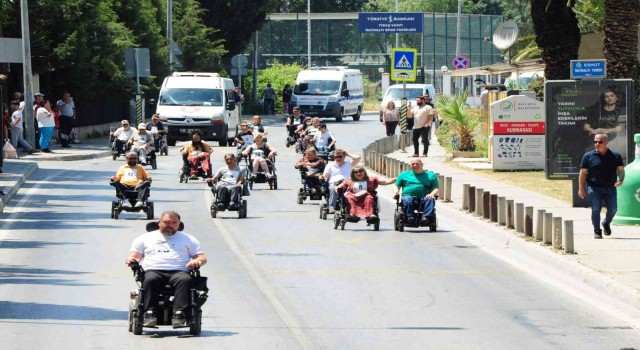 Balçovada akülü araç farkındalık yarışı