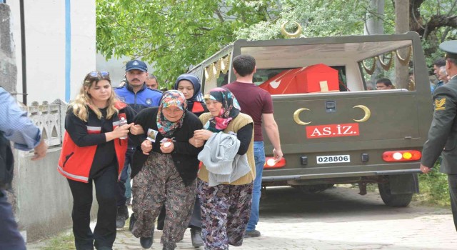 Balıkesir şehidine ağladı