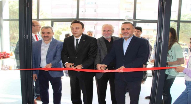 Bandırmada TÜBİTAK 4006 Bilim Fuarı açıldı
