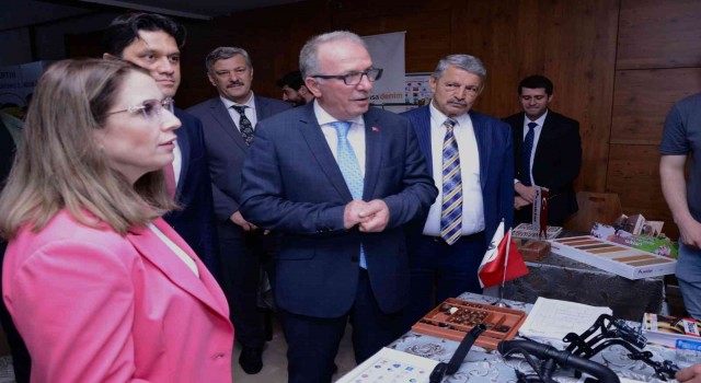 BARÜ 8. Kariyer ve İstihdam Günleri başladı