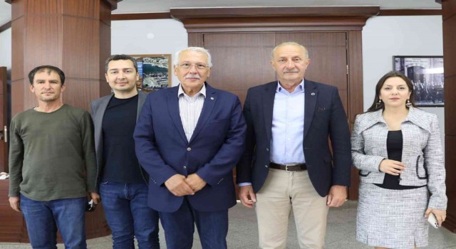 Başkan Atabay, Aydınlı eski bakan Altıntaşı ağırladı