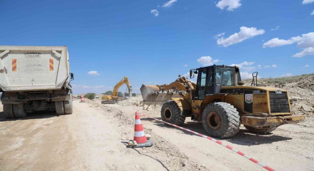 Başkan Beyazgül Çataktaki yol genişletme çalışmalarını inceledi