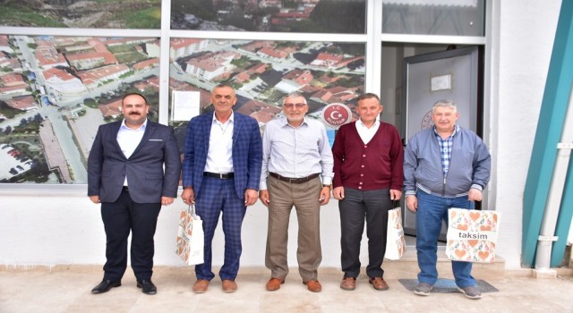 Başkan Bozkurttan Muhtarlara teşekkür ziyareti