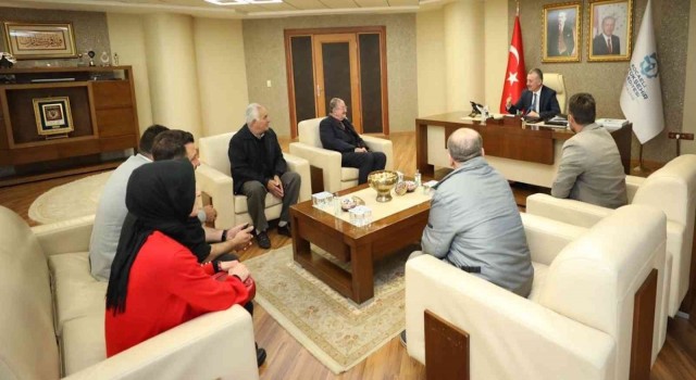 Başkan Büyükakın: Hizmet edecek uzun bir yolumuz var