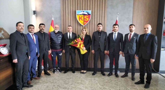Başkan Çelik, final öncesi Kayserisporu ziyaret etti