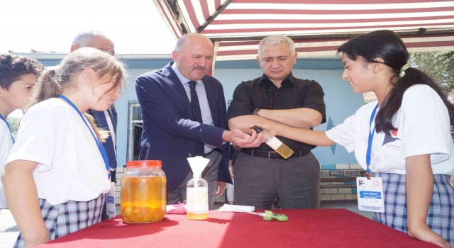 Başkan Ertürk, Gencellide Bilim Fuarına katıldı