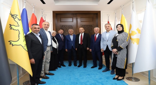Başkan Güdere AK Parti heyetinden anlamlı ziyaret
