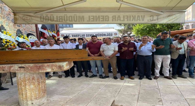 Başkan Gülerin annesi son yolculuğuna uğurlandı