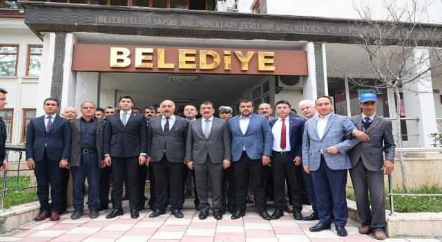 Başkan Gürkan, Doğanşehirde temaslarda bulundu