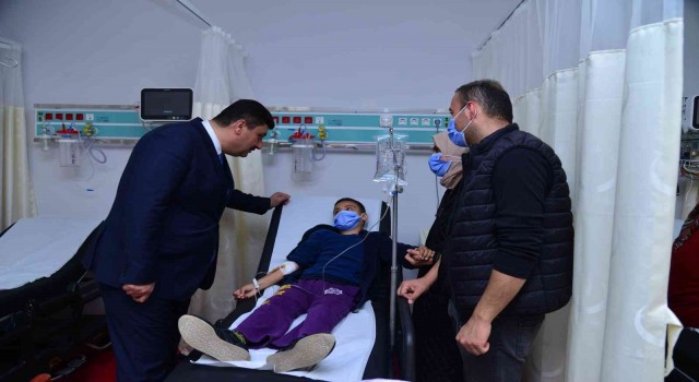 Başkan Oğuzdan bayramda hasta vatandaşlara moral ziyareti
