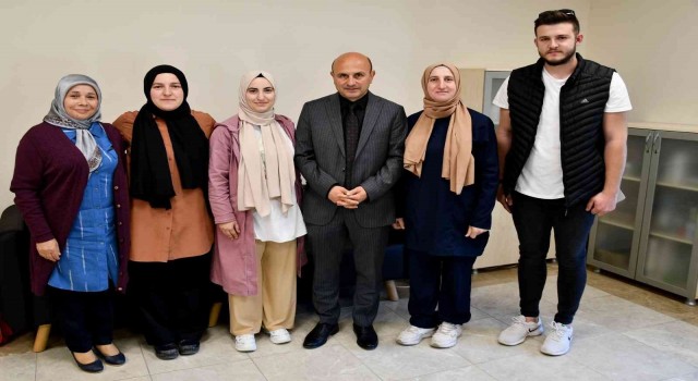 Başkan Oraldan Evde Bakım Birimine ziyaret