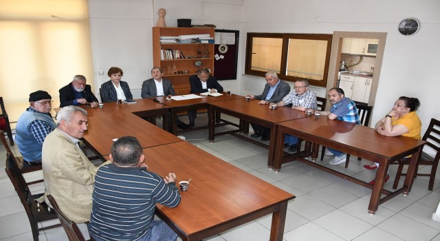Başkan Vergili, sahalara inerek vatandaşların taleplerini dinledi