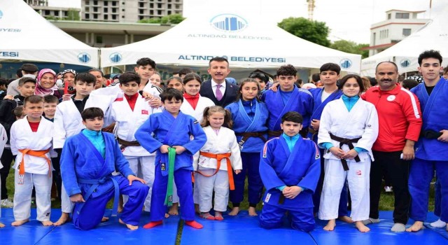 Başkentliler Altınfestte doyasıya eğlendi