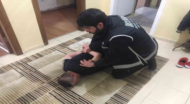 Başkentte emeklileri dolandıran çete çökertildi