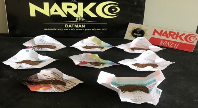 Batmanda eş zamanlı uyuşturucu operasyonu: 21 gözaltı