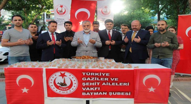 Batmanda PKKlı teröristlerce şehit edilen 33 asker anıldı