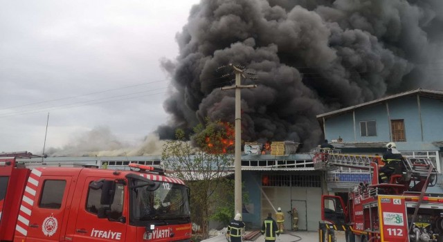 Battaniye üretimi yapan fabrika kullanılmaz hale geldi