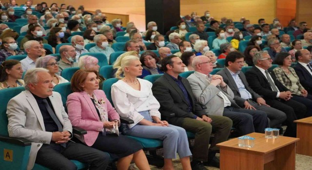 Belediye Başkan V. Subaşı Eskişehirde söyleşi ve imza gününe katıldı