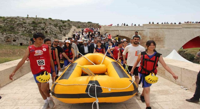 Besni Gençlik Festivalinde heyecan doruğa çıktı