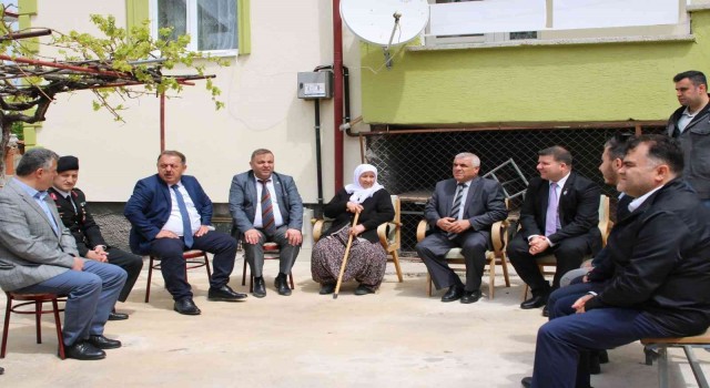 Beyşehir protokolü şehit aileleri ve gazilerle bayramlaştı