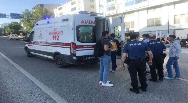 Bilecikte 2 motosikletin çarpıştığı kazada 1 kişi yaralandı