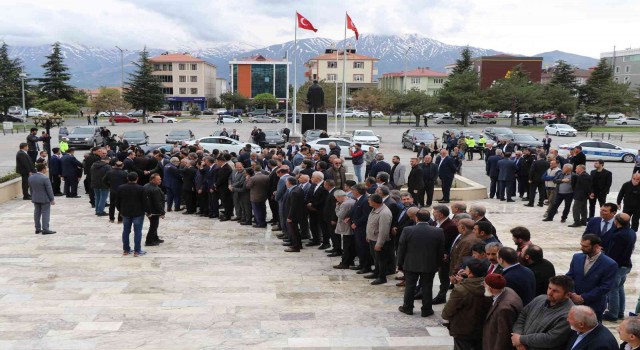 Binali Yıldırıma memleketi Erzincanda sevgi seli