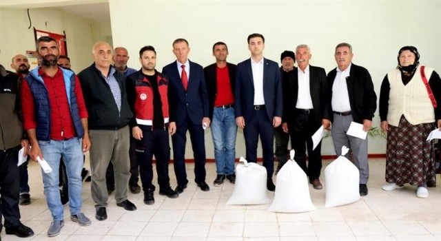 Bingölde çiftçilere fasulye tohumu dağıtıldı