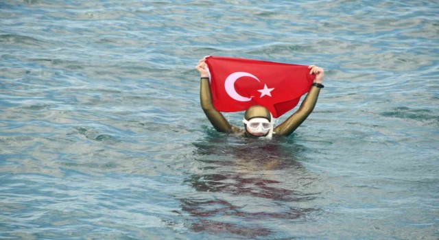Birgül Erkenden 19 Mayıs dalışı
