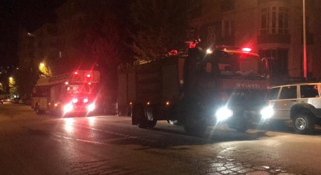 Bodrum katındaki yangın paniğe neden oldu
