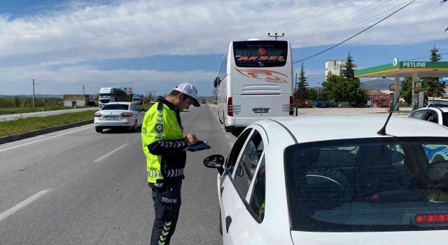 Bolvadinde asayiş ve trafik denetimleri 73 günden bu yana sürüyor