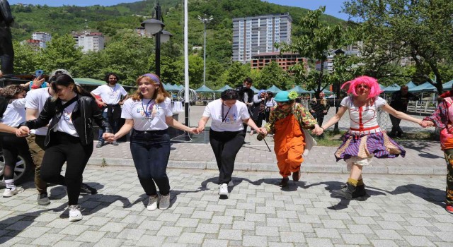 Borçkanın sokakları sanatlar buluştu