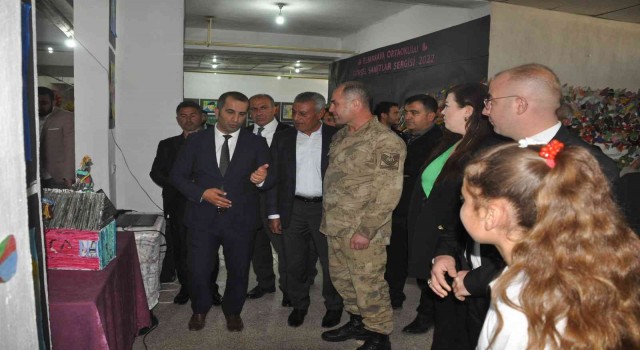 Bulanıkta “Elmakayada Sanat Var” resim sergisi