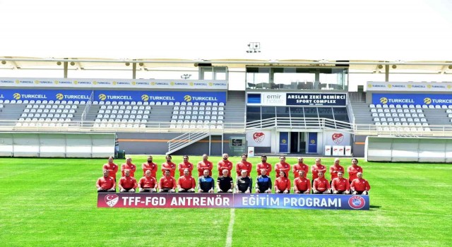 Bülent Güllü, UEFA A Lisans Kursuna katıldı