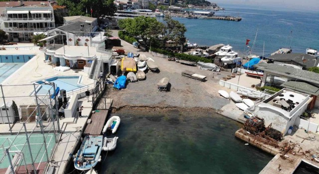 Burgazadada kıyıya toprak dökülerek dolgu yapıldı