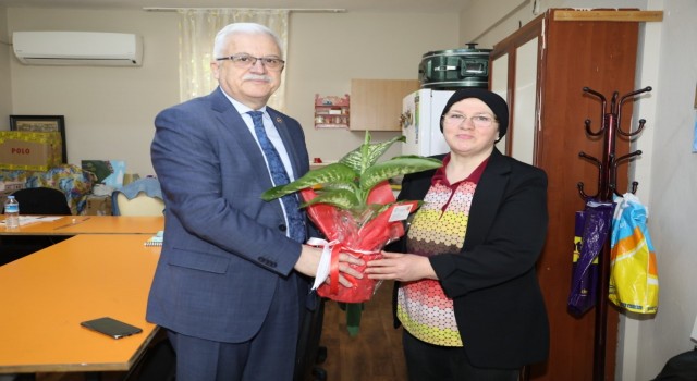 Burhaniye de Başkan Deveciler, engellileri yalnız bırakmadı