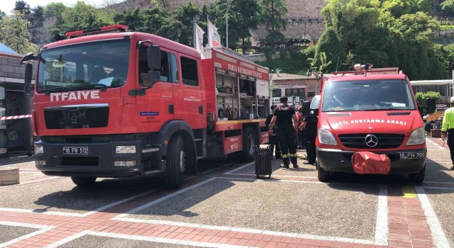 Bursada AVMdeki göçükte enkaz altında kalan kimse yok