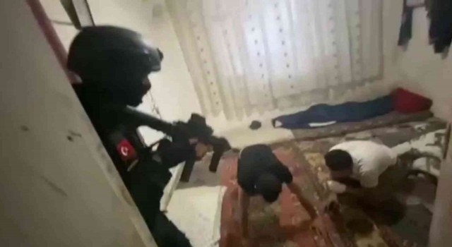 Bursada DEAŞ operasyonu: 3 gözaltı