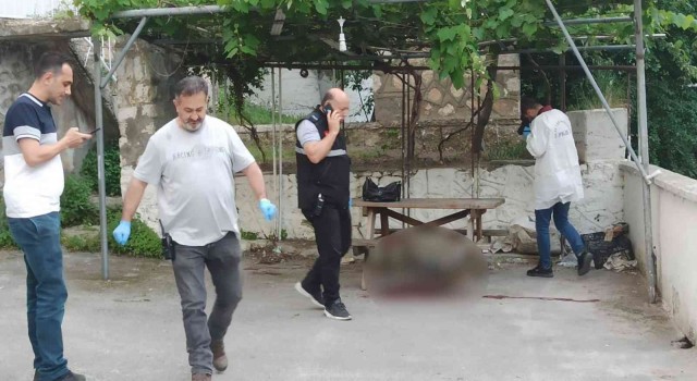 Bursada dehşet: Tartıştığı kadını öldürdü ardından intihar etti