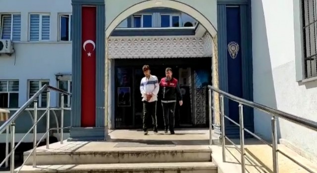 Bursada firari hırsızlar yakayı ele verdi