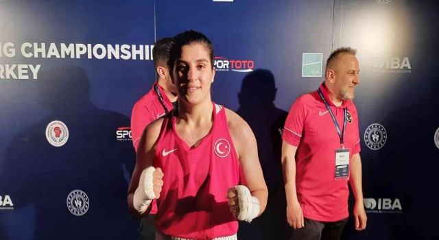 Busenaz Sürmeneli: Şampiyon bir Trabzonspora, şampiyon bir sporcu yakışır”