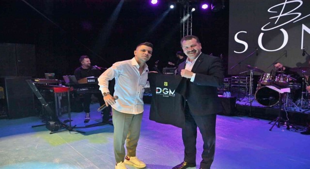 Büyükşehir, Edremitte gençleri Bilal Sonses ile buluşturdu