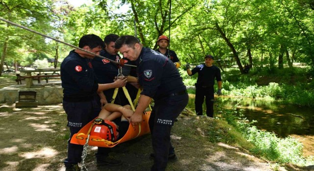 Büyükşehirin İtfaiye erleri her daim hazır